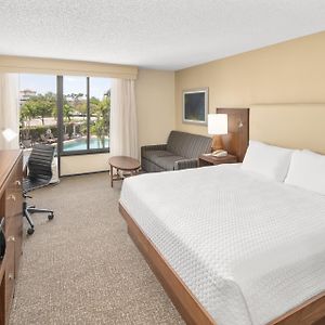 King Room Pool View